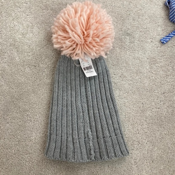 winter hat - Picture 2 of 3